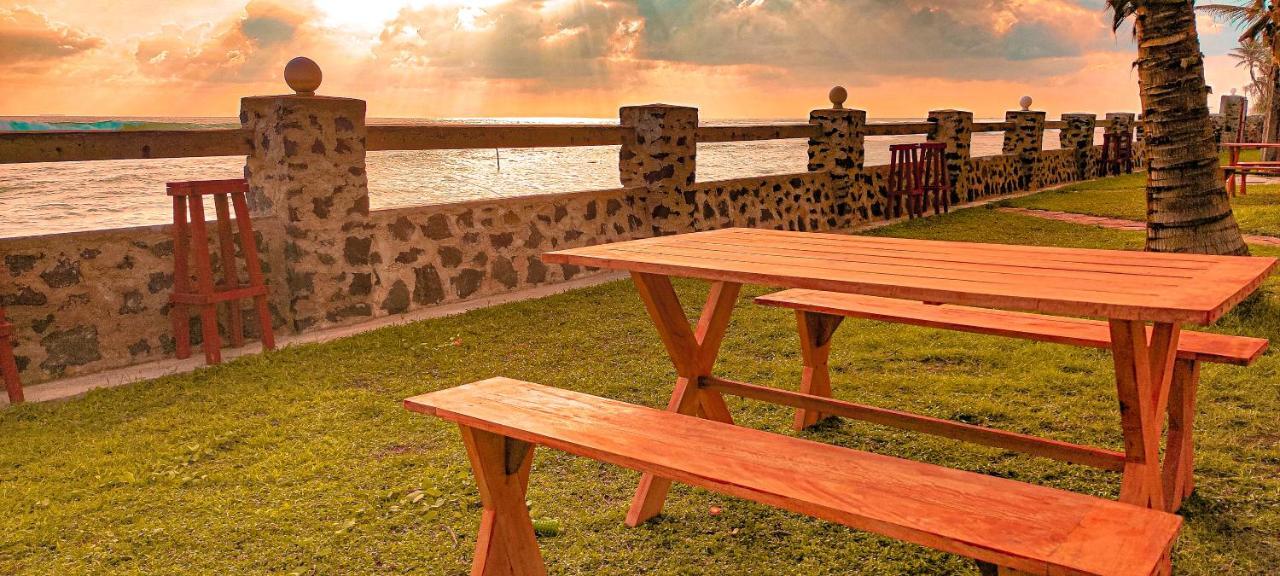Nu-Vin Beach Hotel Ahangama Zewnętrze zdjęcie
