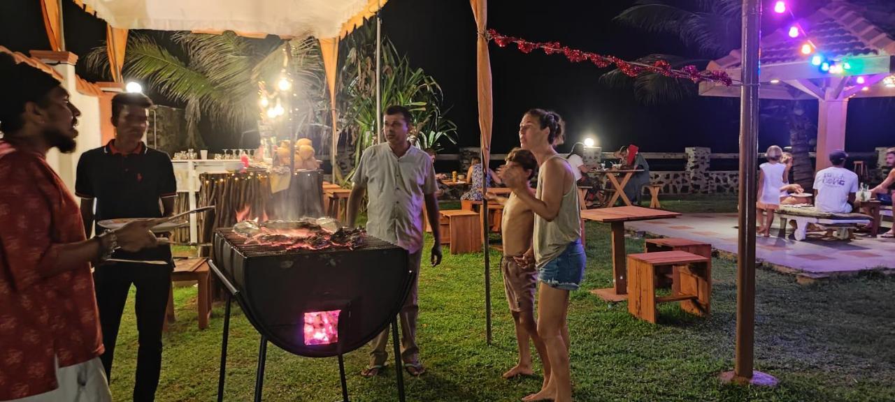 Nu-Vin Beach Hotel Ahangama Zewnętrze zdjęcie